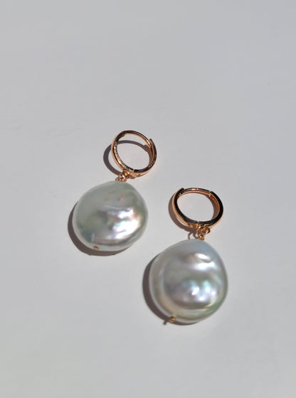 Isla Round Earrings