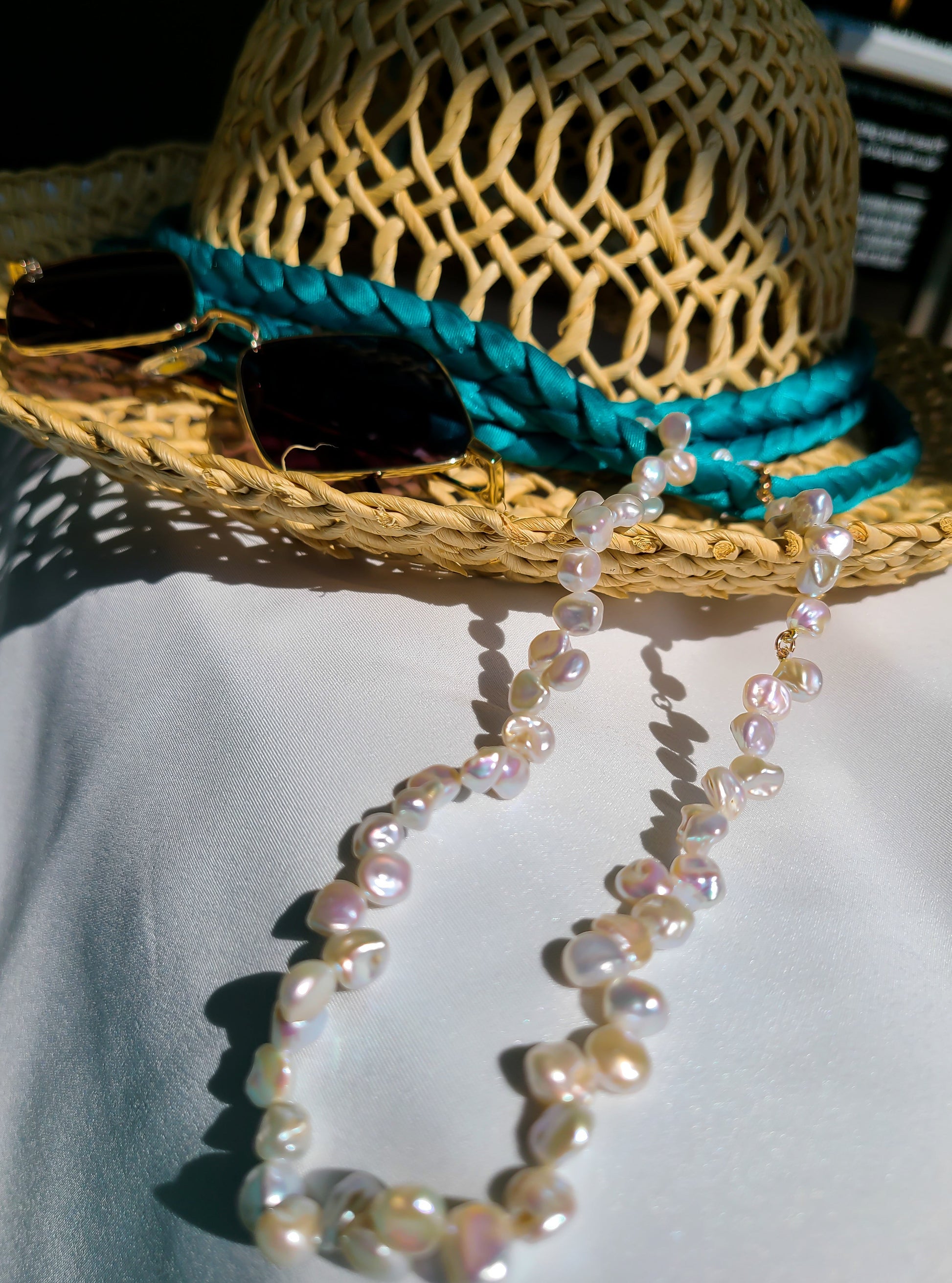 beautiful freshwater keshi pearls necklace