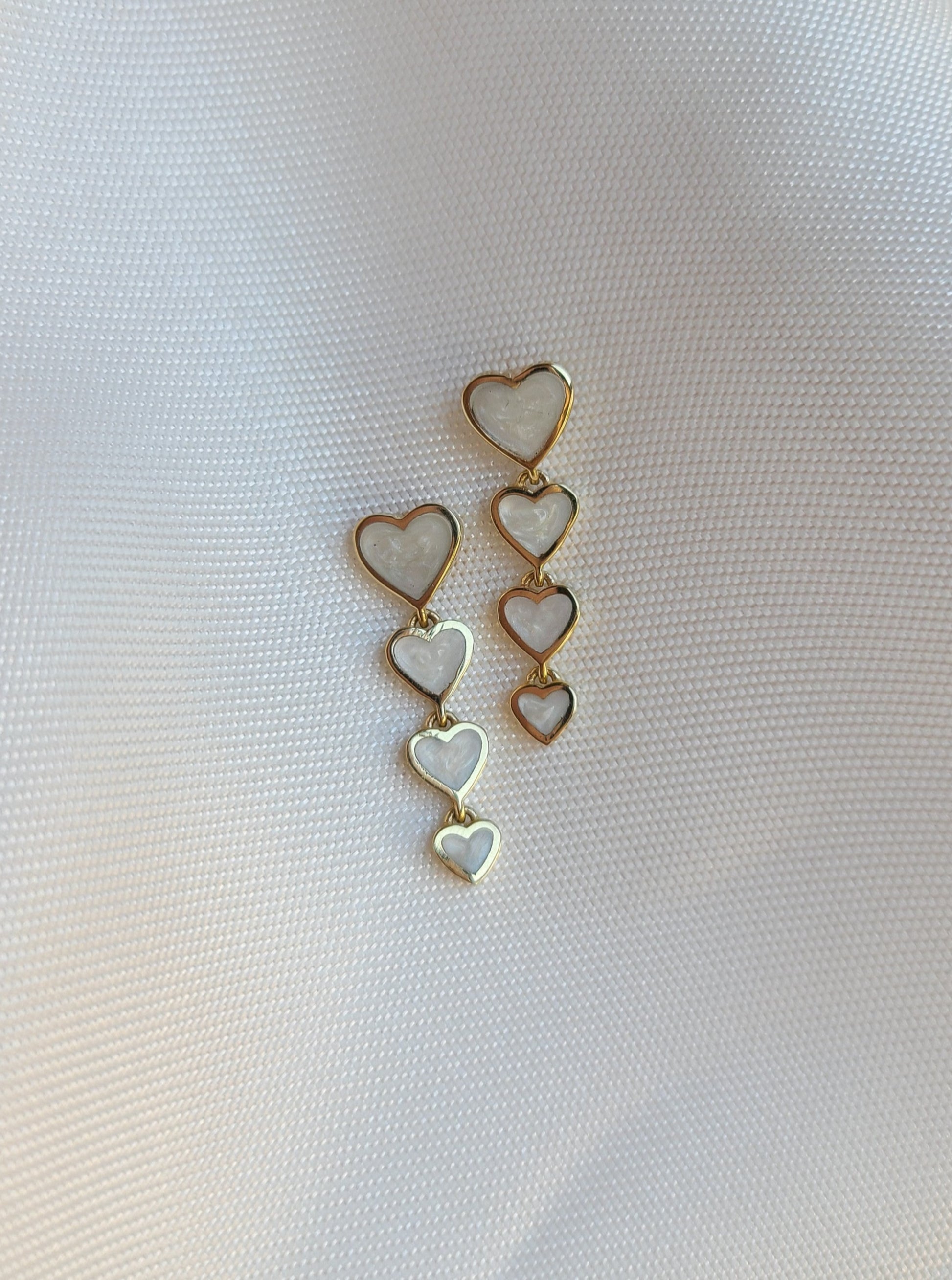 4 hearts shape earrings in 14k gold