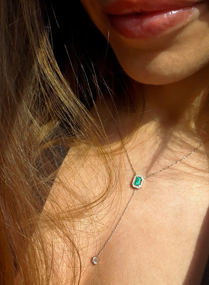 Classy Y shaped necklace in 14k gold with emerald and natural diamonds