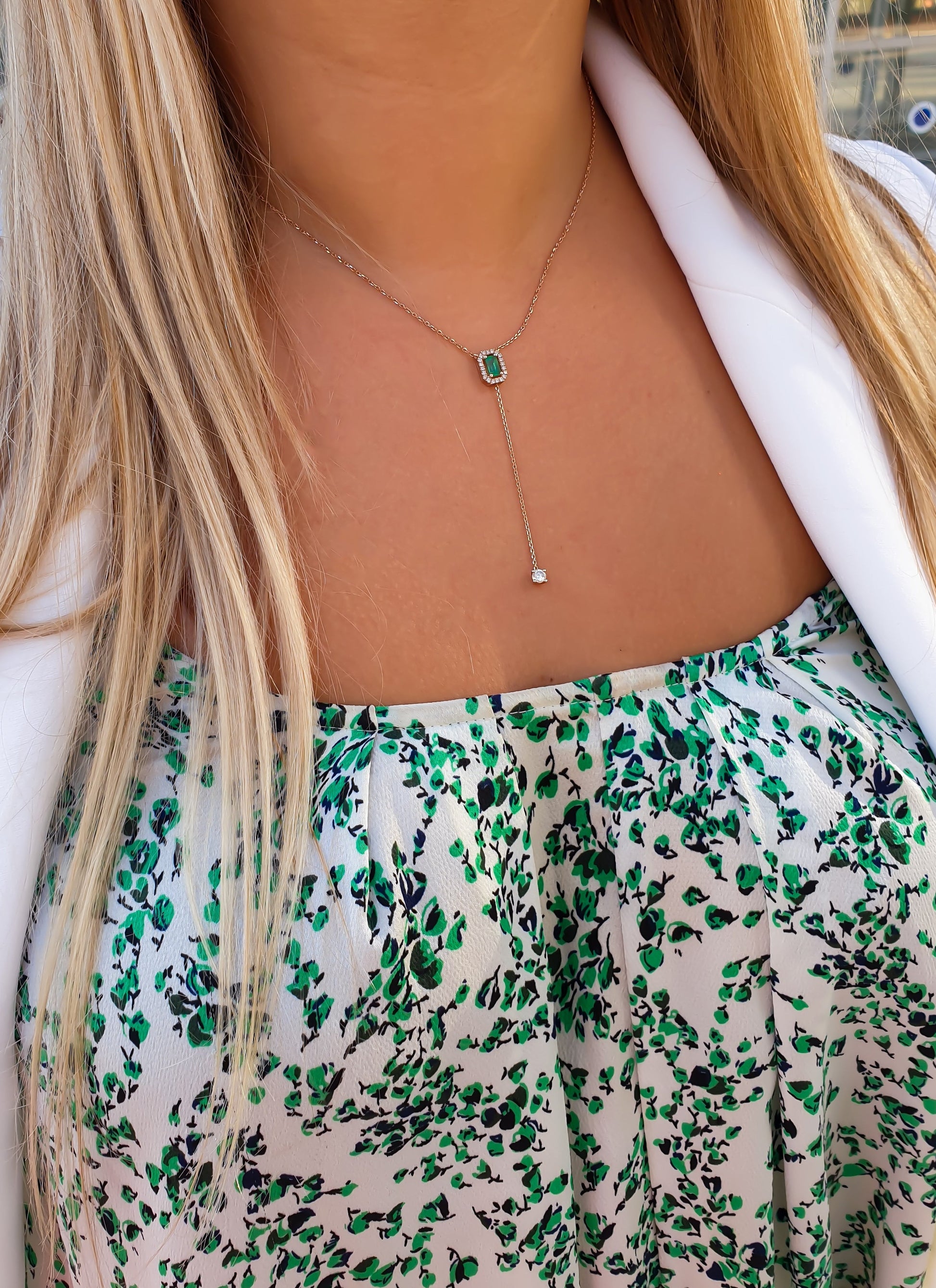 Classy Y shaped necklace in 14k gold with emerald and natural diamonds