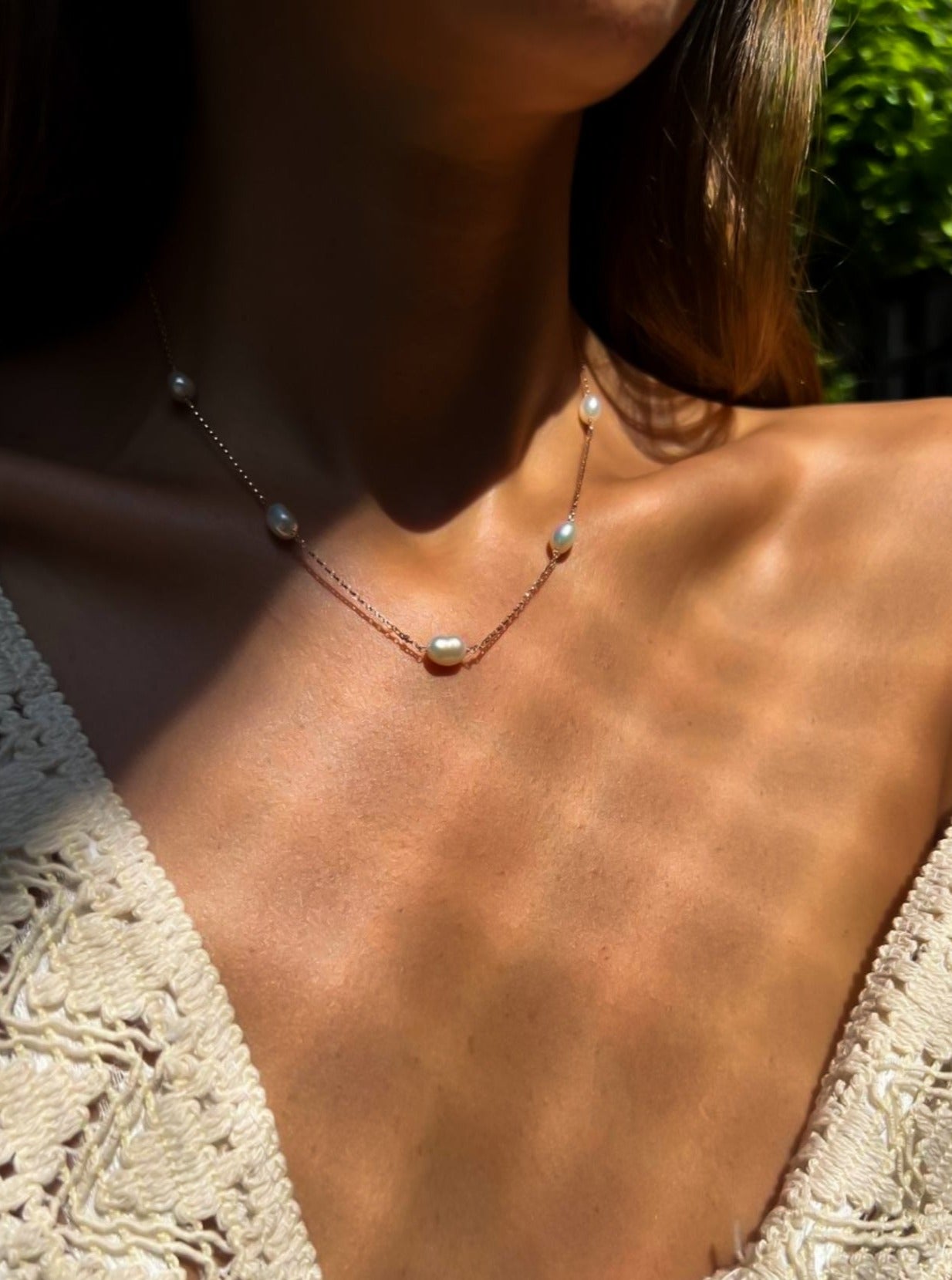  classy 5 pearls necklace in 14K rose gold